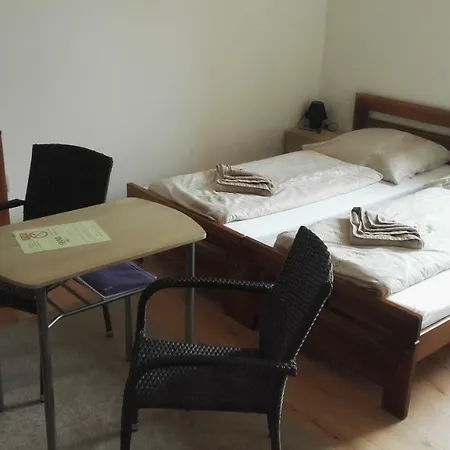 V Soukromi U Podebrad Opolany